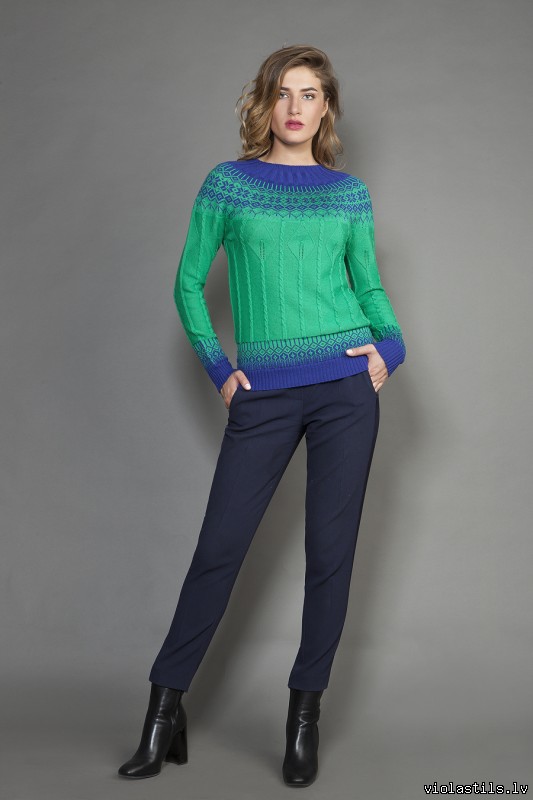 viola stils Pulover. Pullover without seams.